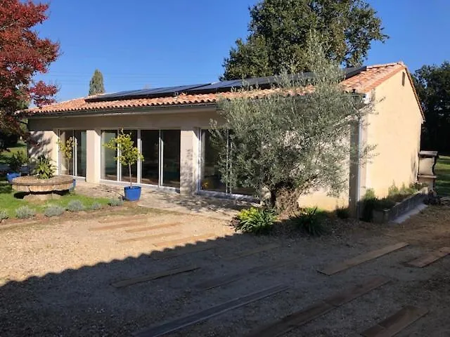 度假居 Du Moulin De La Virvee